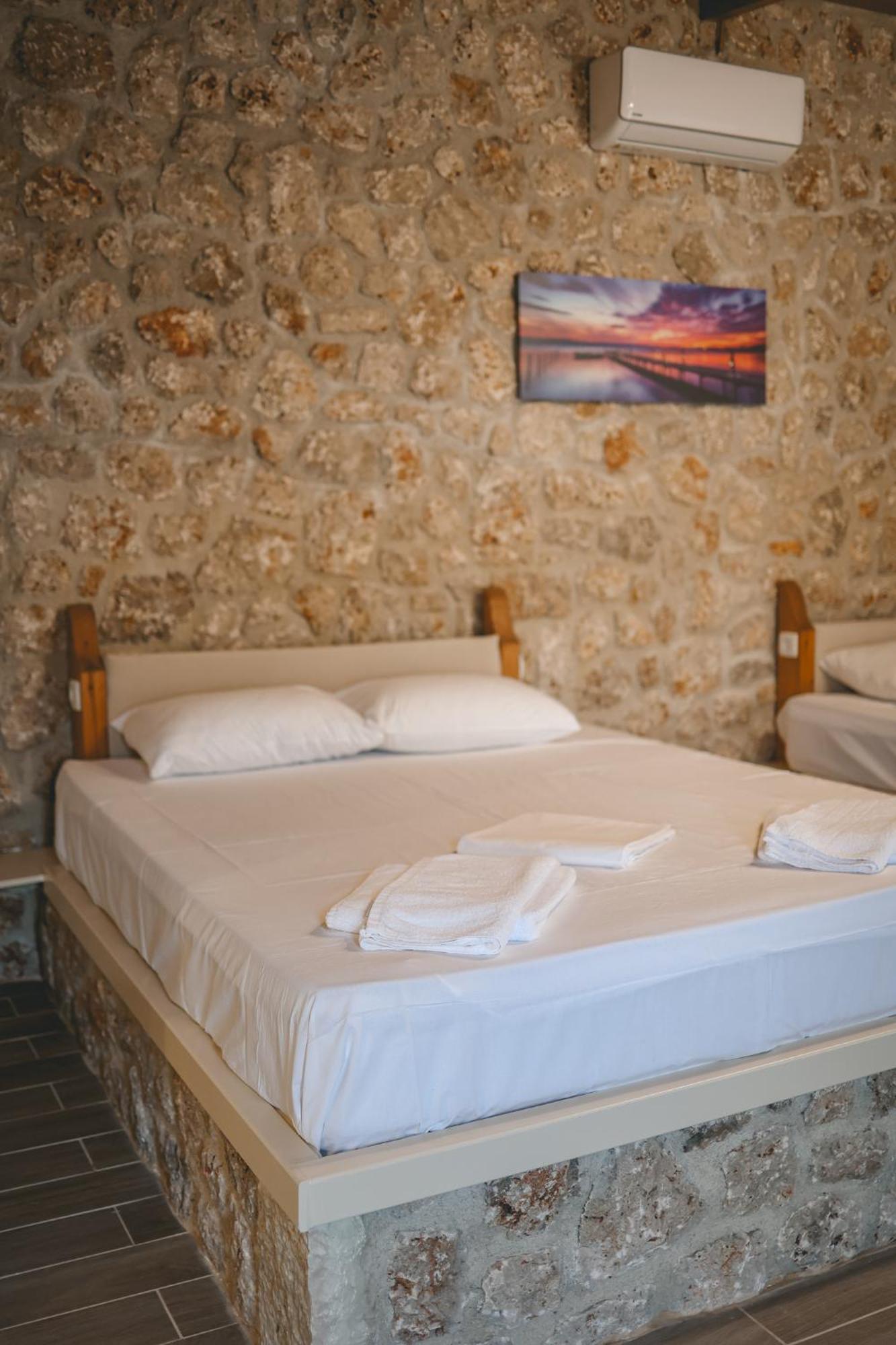 Aparthotel Tsanis Estate Parga Exterior foto