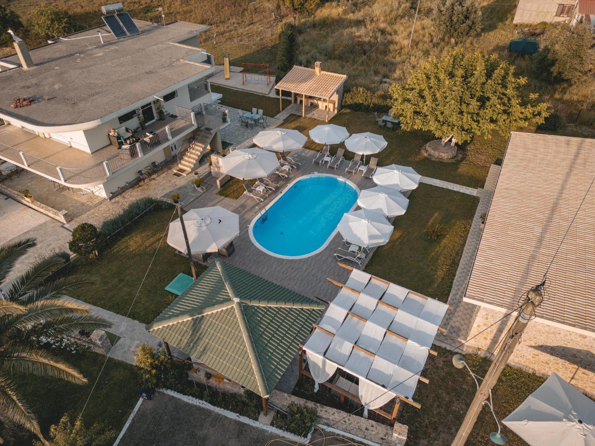 Aparthotel Tsanis Estate Parga Exterior foto