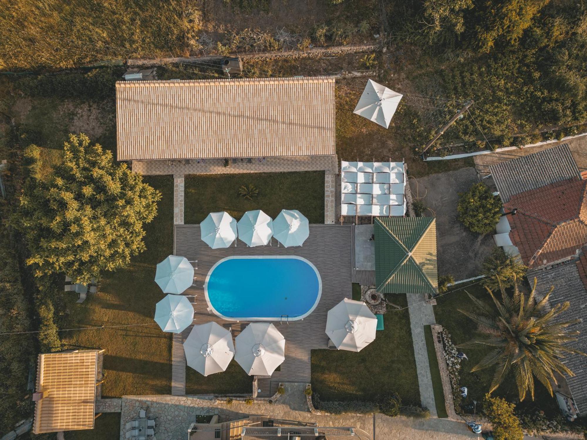 Aparthotel Tsanis Estate Parga Exterior foto